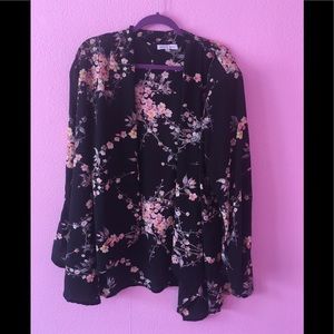 Long sleeved floral kimono